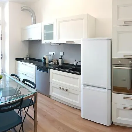 Luma Apartments&rooms Апартаменты *